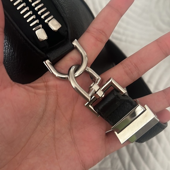 Givenchy Small Antigona Black Bag - Picture 5 of 7